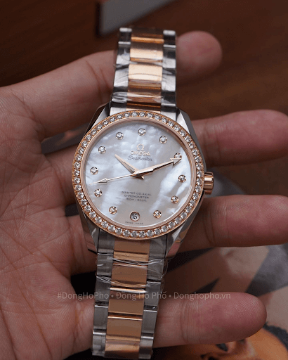 Mẫu đồng hồ anh Long lựa chọn